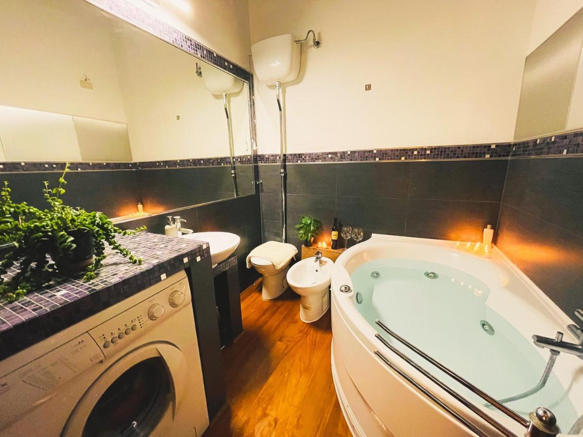 Trevi Fountain Luxury Guest House Рим Екстер'єр фото