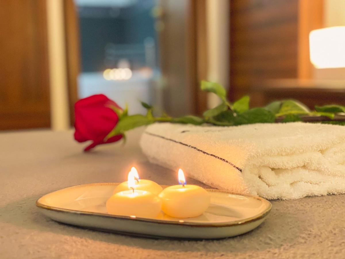 Trevi Fountain Luxury Guest House Рим Екстер'єр фото