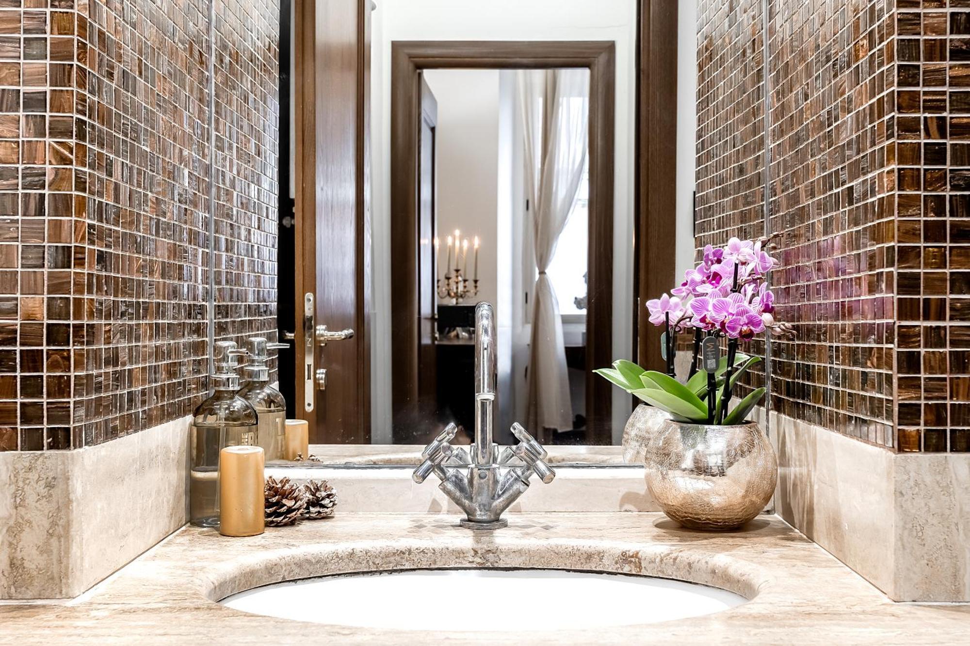 Trevi Fountain Luxury Guest House Рим Екстер'єр фото